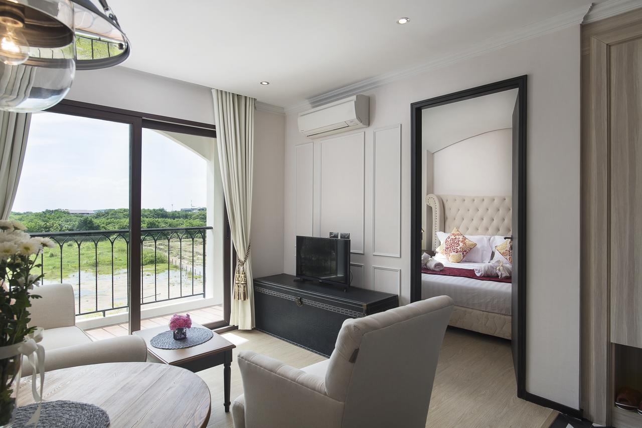 The Symphony Suites Pattaya Jomtien Beach Exterior photo