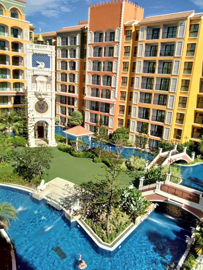 The Symphony Suites Pattaya Jomtien Beach Exterior photo